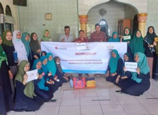 Yayasan AGC Latih Kelompok Dampingan PPSW Aceh Tentang Pengelolaan Sampah Yayasan AGC Latih Kelompok Dampingan