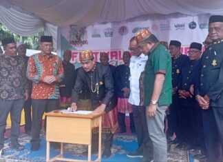Festival Masyarakat Adat Aceh di Bireuen Festival Masyarakat Adat Aceh di Bireuen