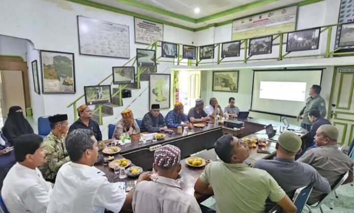 Tujuh Ketua MHA Kabupaten Aceh Tamiang Lakukan Kunjungan Kerja Ke Kantor Yayasan AGC Tujuh Ketua MHA Kabupaten Aceh Tamiang Lakukan Kunjungan Kerja Ke Kantor Yayasan AGC