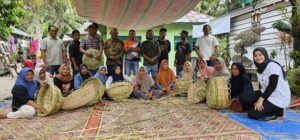 Program pendampingan hutan adat dengan pelatihan pengolahan HHBK di Mukim Blang Birah.